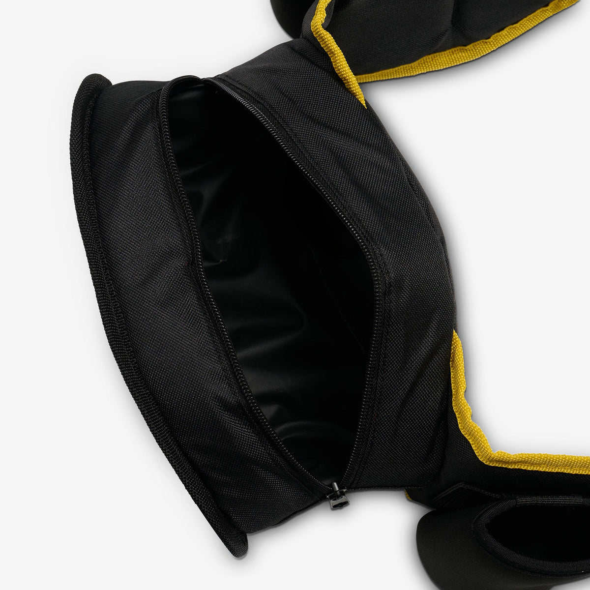 dc-super-heroes-batmantm-belt-fanny-pack-cooler-p6 00027936-O2.jpg