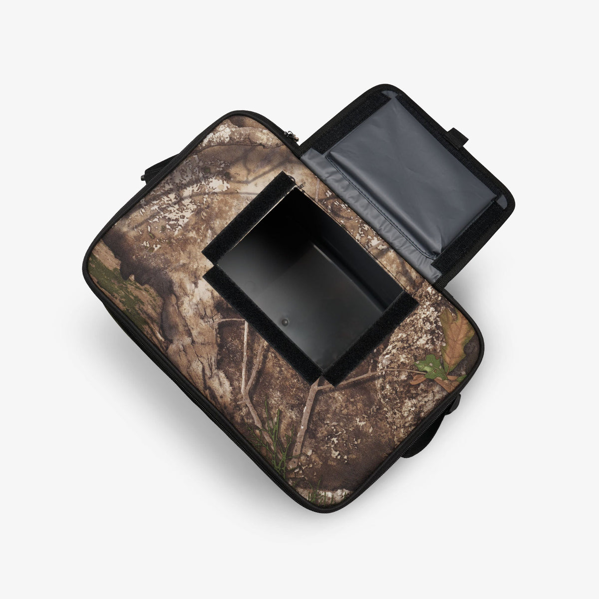 realtree-apx-hlc-28-can-bag-p3 00064354-O3-2025.jpg