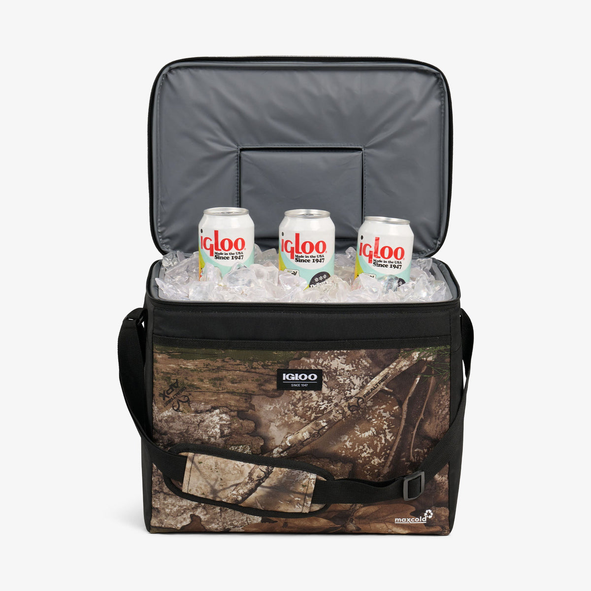 realtree-apx-hlc-28-can-bag-p3 00064354-P4-2025.jpg