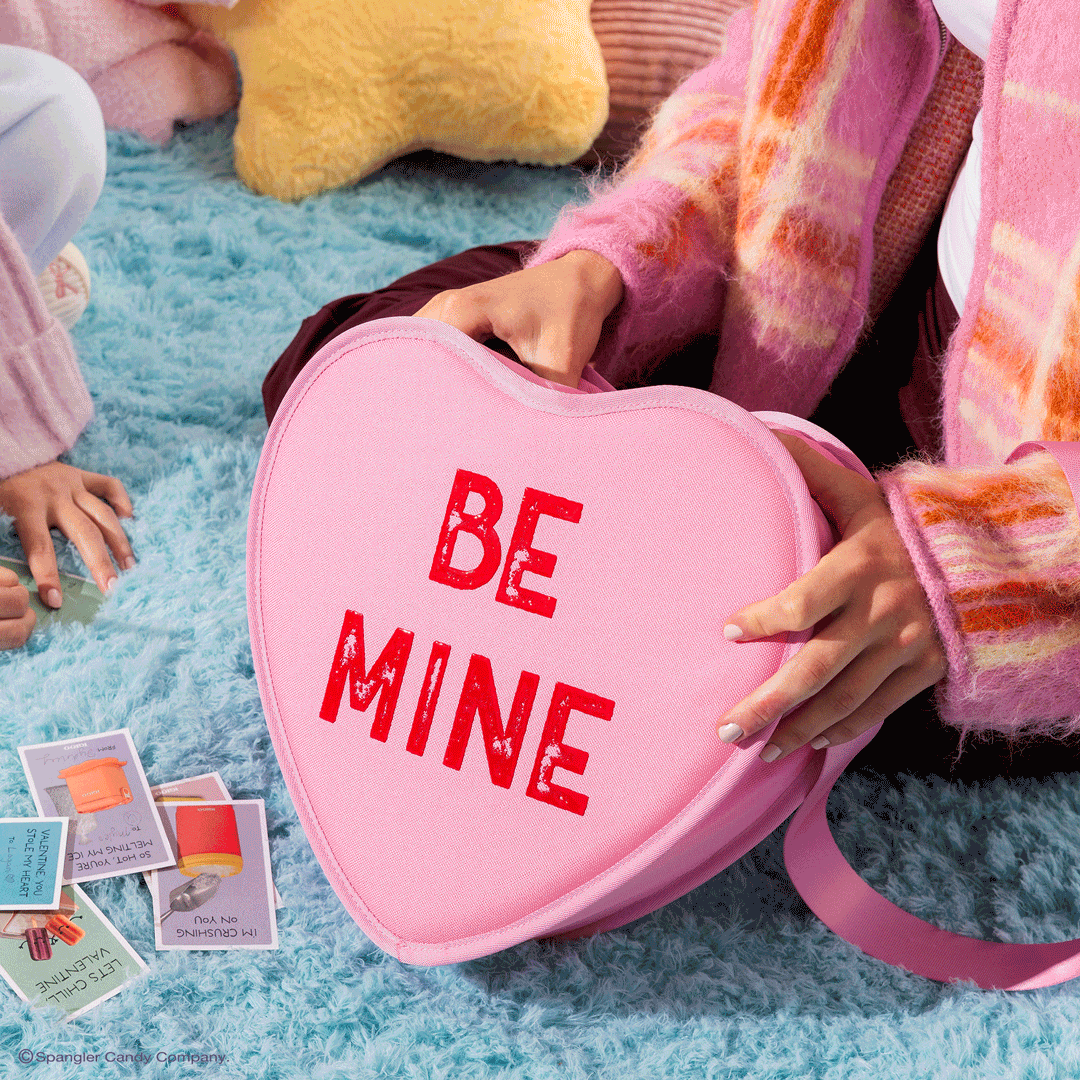 sweethearts-candies-be-mine-cooler-bag-l4 Sweethearts_NATIVE_PDP_Novelty-Tote_GIF.gif
